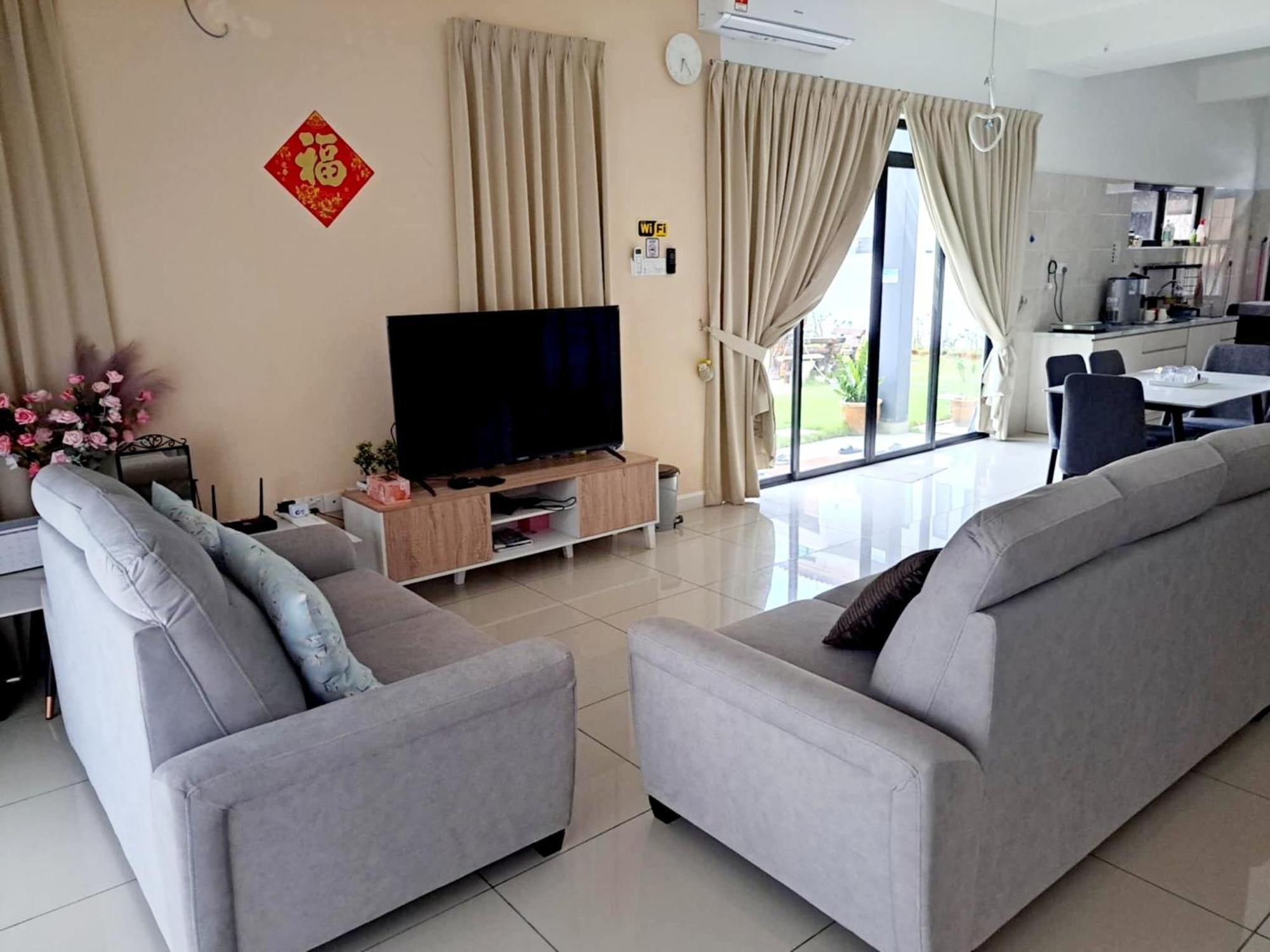 Rumah percutian E&h Corner Lot Bandar Dato Onn Johor Bahru